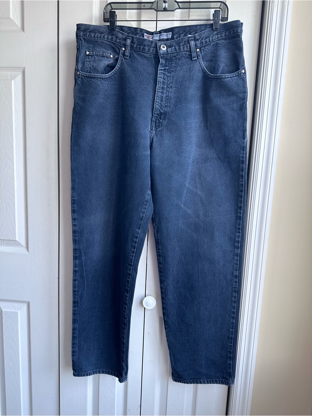 UNIONBAY Men's Straight Leg Jeans in Dark Gray